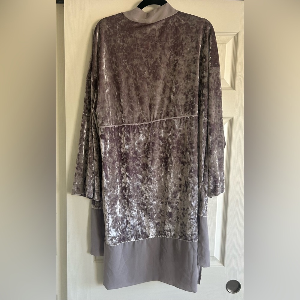 Nwt robe - Picture 6 of 6
